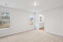 571 Lake Ridge Boulevard photo 4