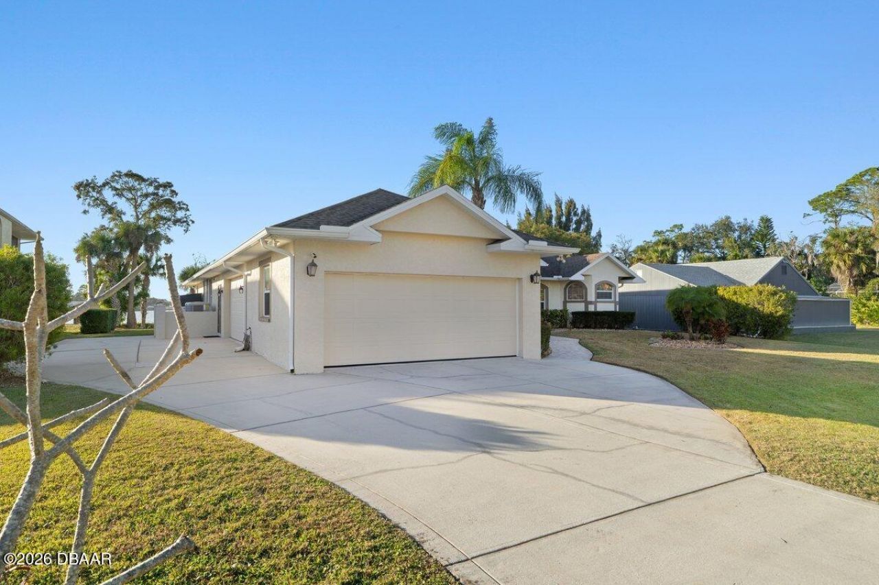 2660 Sunset Drive, New Smyrna Beach, FL 32169 Photo