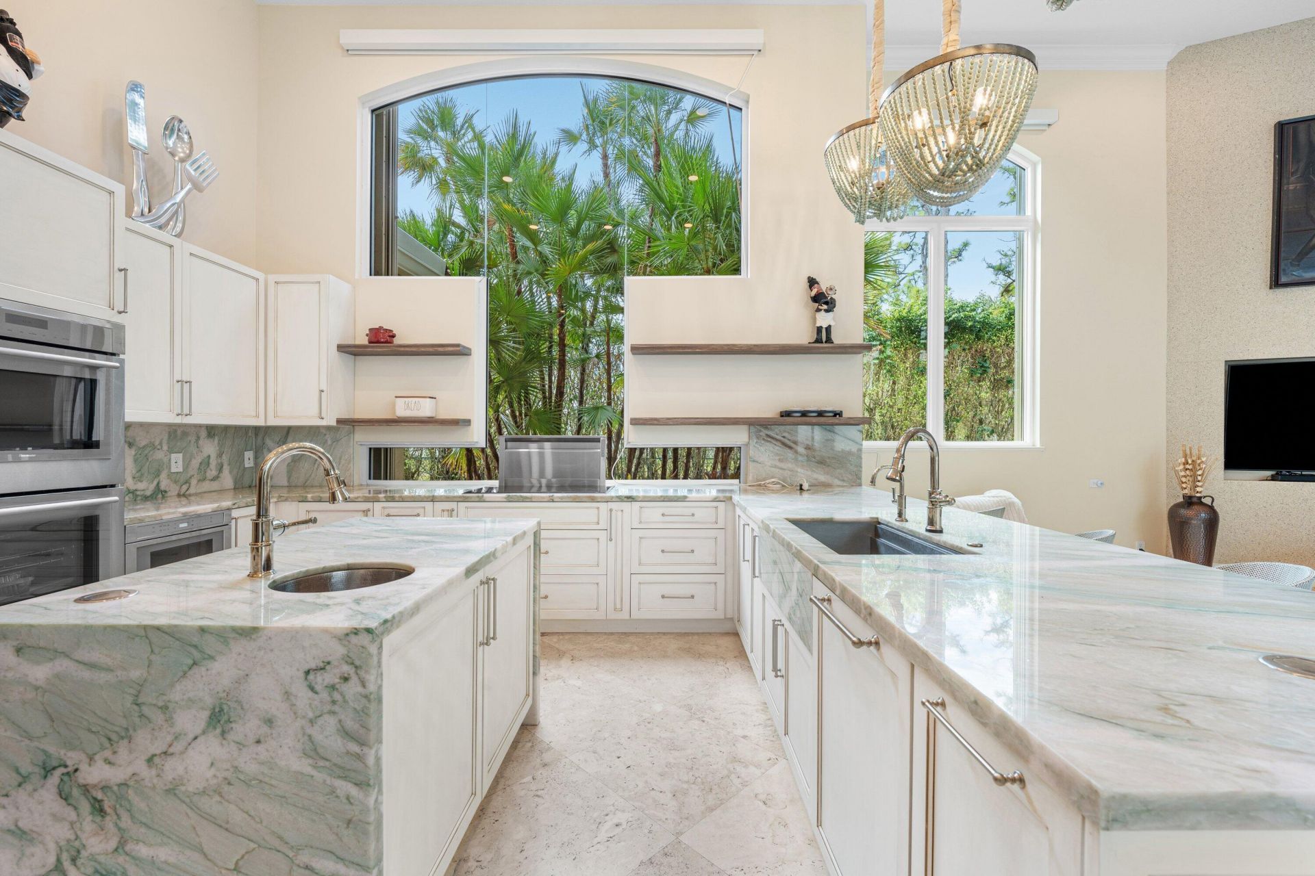 1811 Breakers West Court, West Palm Beach, FL 33411 Photo