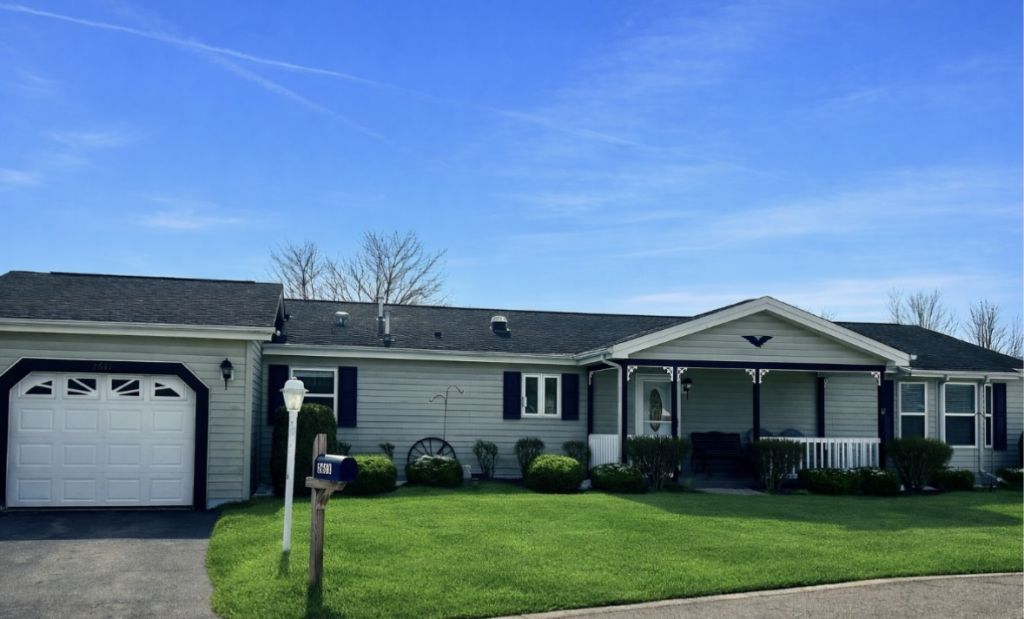 2611 Maywood Court, Grayslake, IL 60030 Main Photo