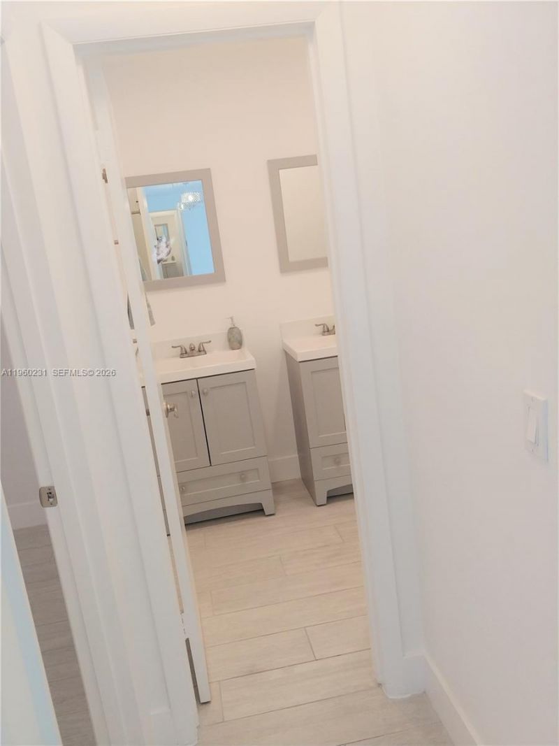 215 SE 3rd Ave , Unit 307C, Hallandale Beach, FL 33009 Photo