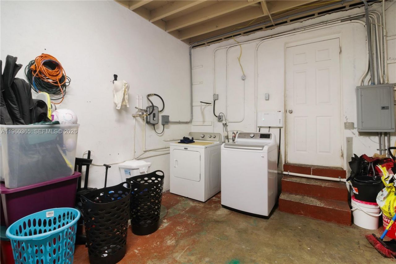 350 NW 119th St, Miami, FL 33168 Photo