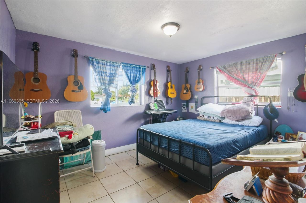 350 NW 119th St, Miami, FL 33168 Photo