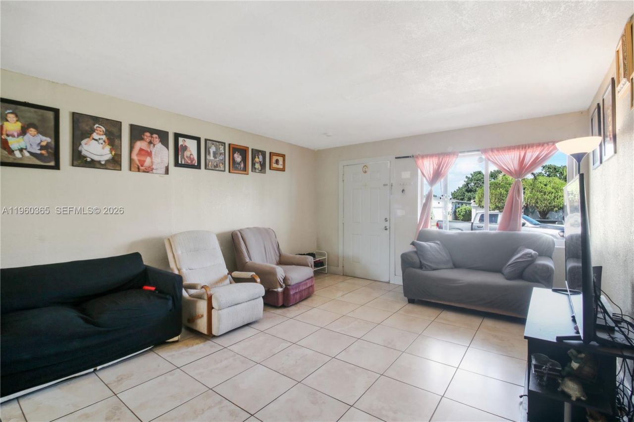 350 NW 119th St, Miami, FL 33168 Photo