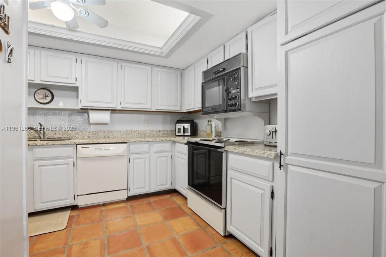 400 NW 127th Ave, Unit 13, Plantation, FL 33325 Photo