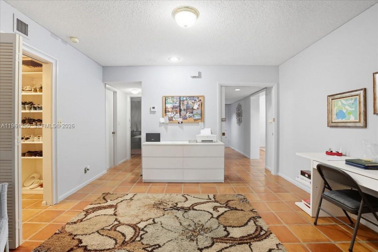 400 NW 127th Ave, Unit 13, Plantation, FL 33325 Photo