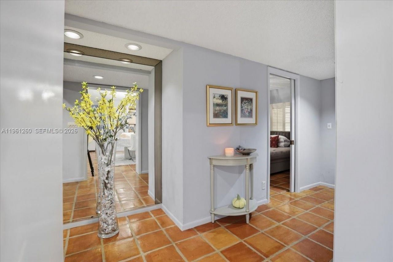 400 NW 127th Ave, Unit 13, Plantation, FL 33325 Photo