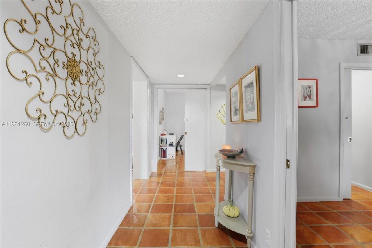 400 NW 127th Ave, Unit 13, Plantation, FL 33325 Photo