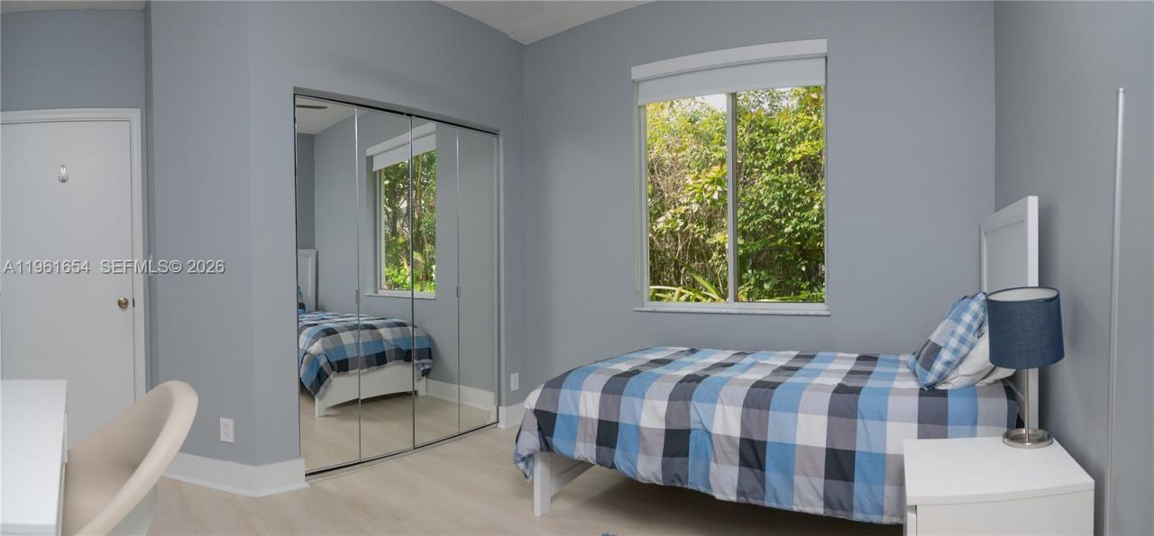 2621 Oakbrook Ln , Weston, FL 33332 Photo