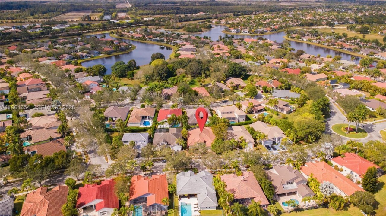 2621 Oakbrook Ln , Weston, FL 33332 Photo