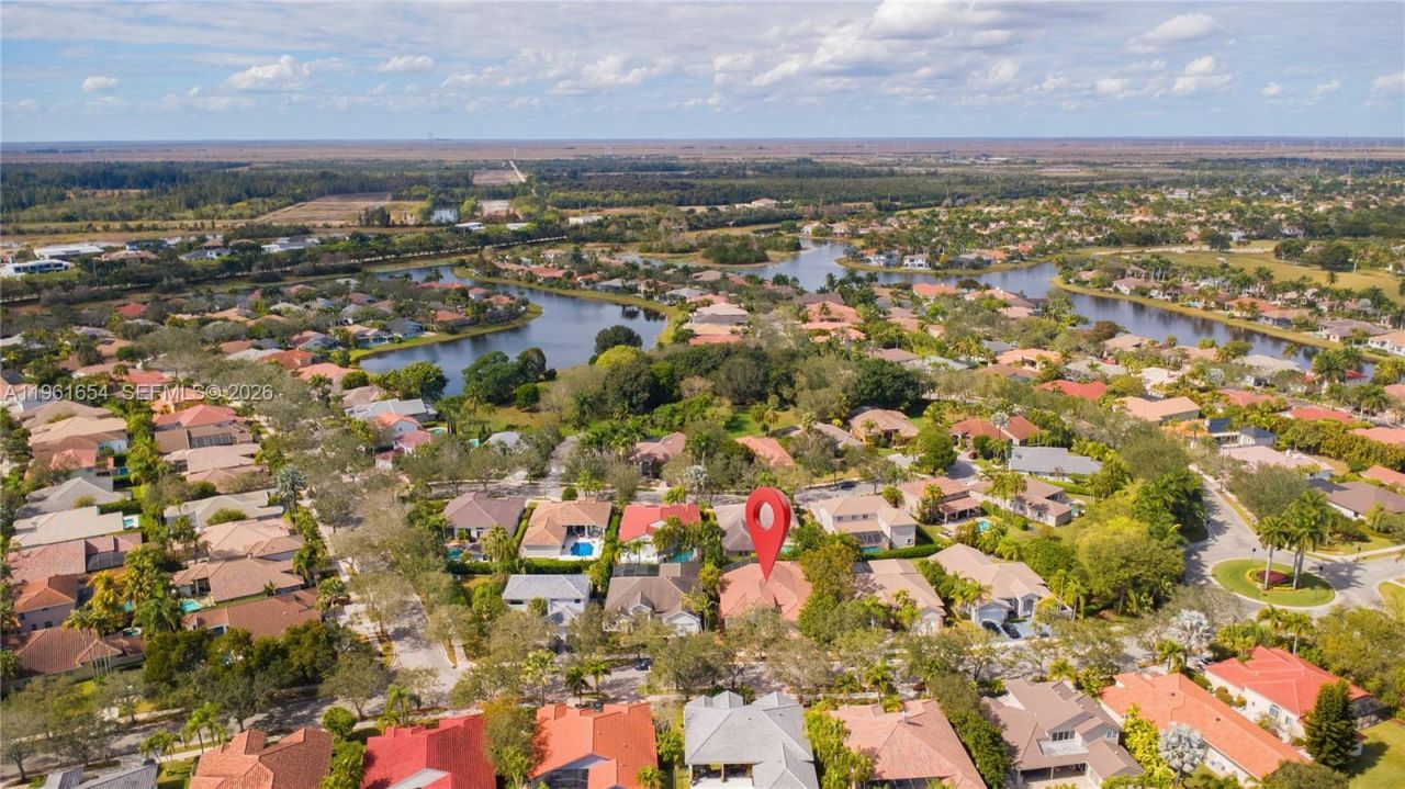 2621 Oakbrook Ln , Weston, FL 33332 Photo