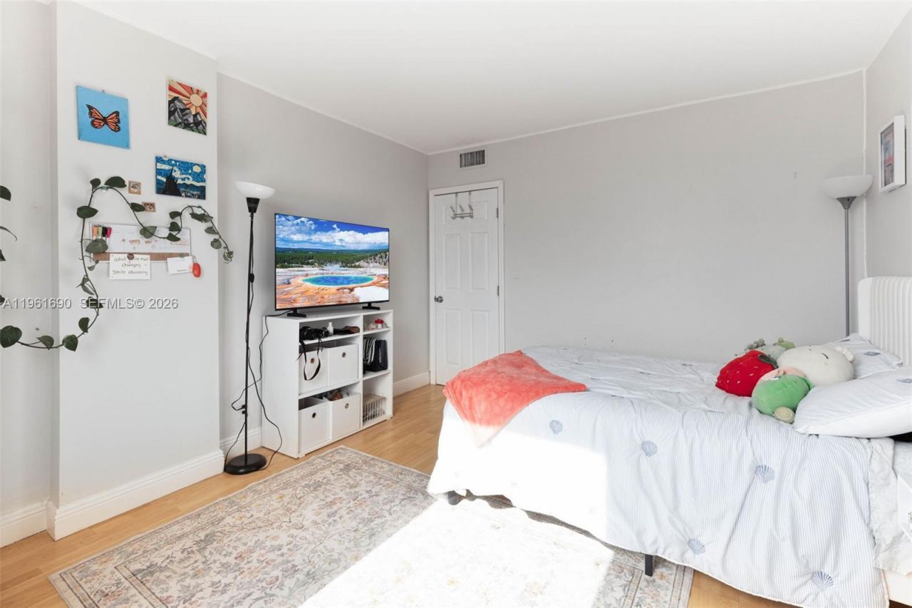 4400 Hillcrest Dr , Unit 901B, Hollywood, FL 33021 Photo