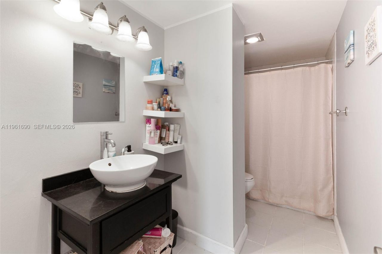 4400 Hillcrest Dr , Unit 901B, Hollywood, FL 33021 Photo