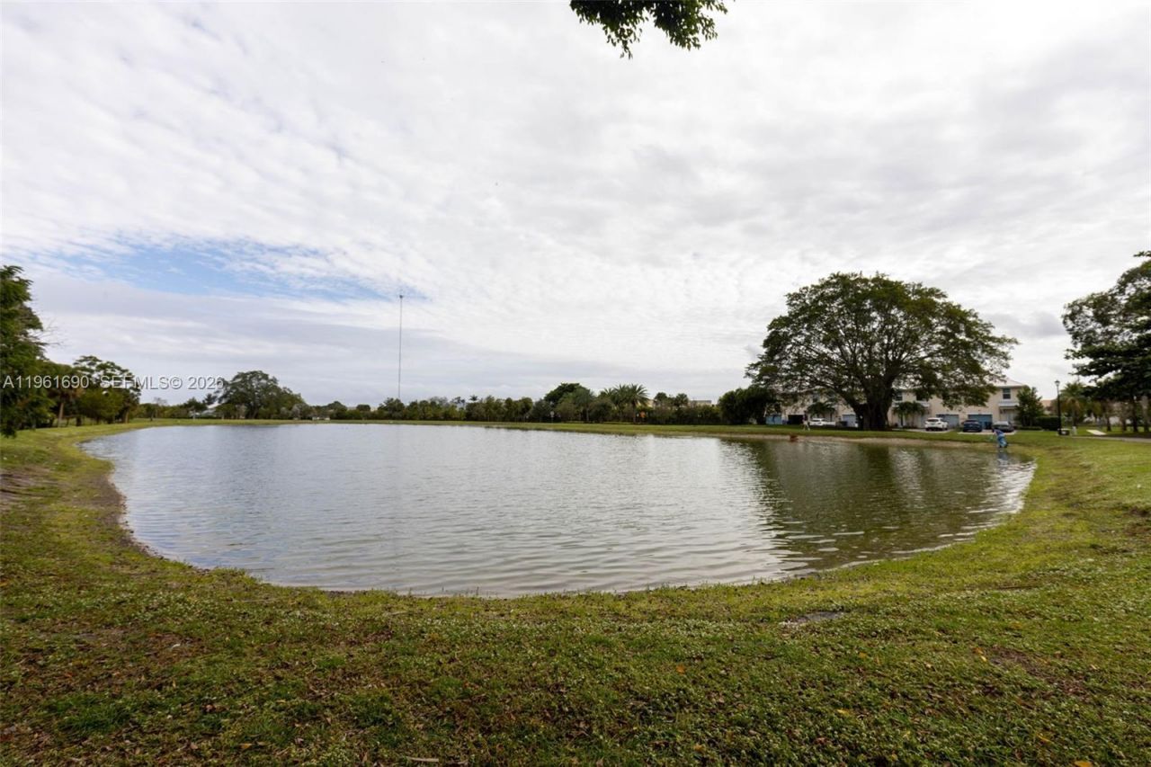 4400 Hillcrest Dr , Unit 901B, Hollywood, FL 33021 Photo