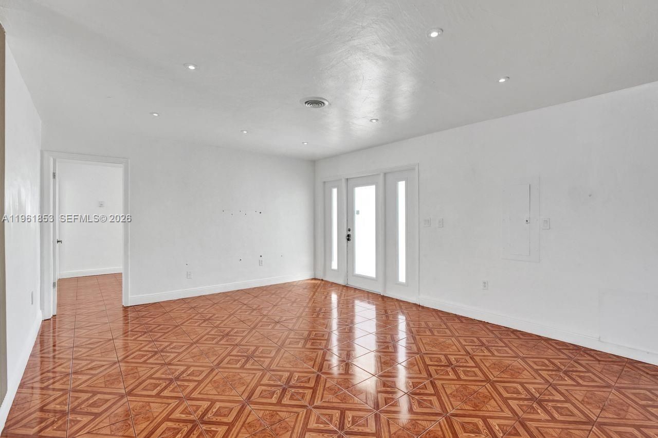 6617 Dahlia Dr, Miramar, FL 33023 Photo