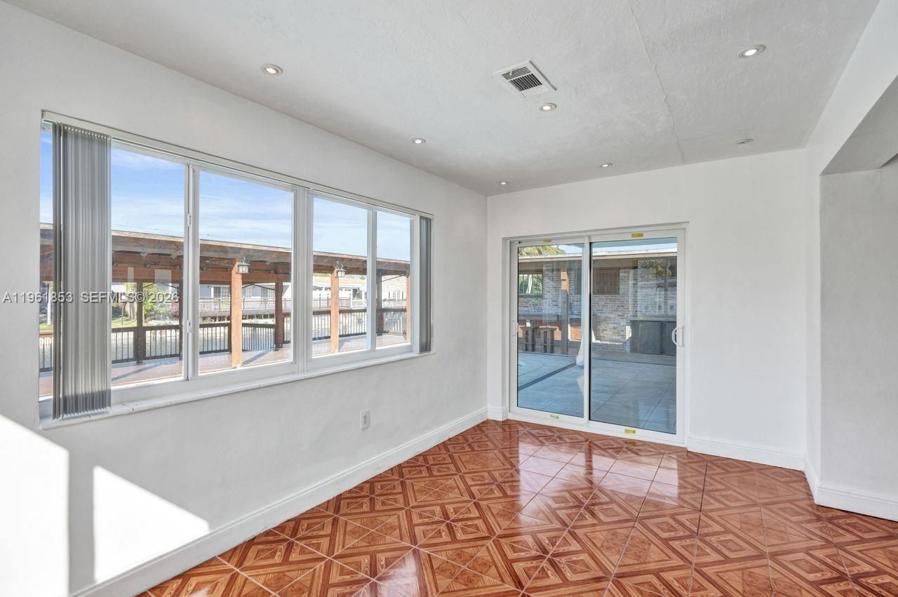 6617 Dahlia Dr, Miramar, FL 33023 Photo