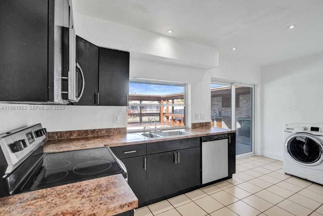 6617 Dahlia Dr, Miramar, FL 33023 Photo