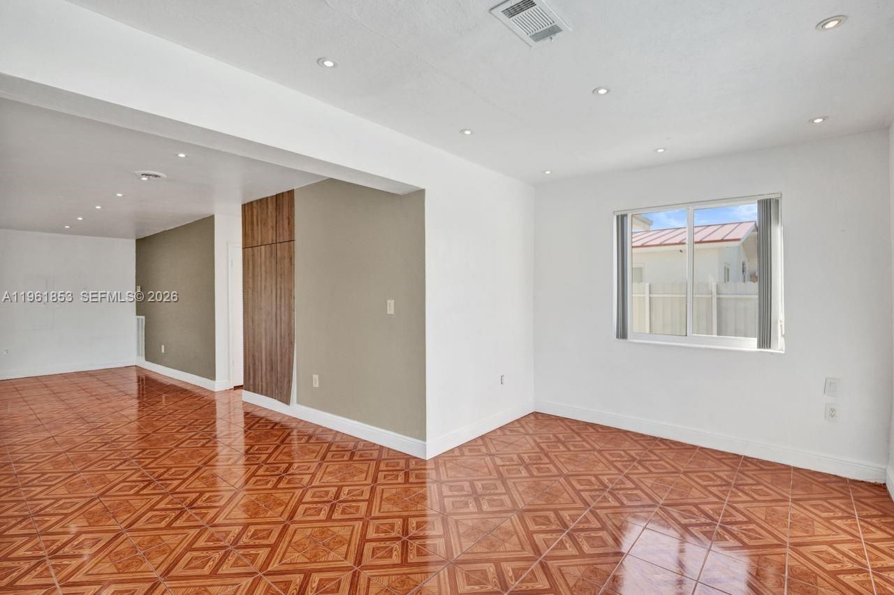 6617 Dahlia Dr, Miramar, FL 33023 Photo