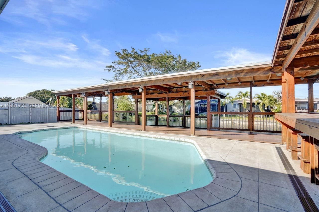 6617 Dahlia Dr, Miramar, FL 33023 Photo