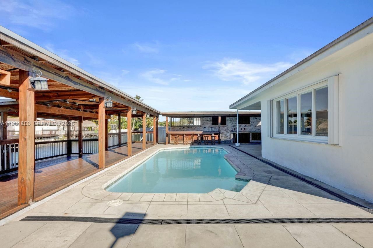 6617 Dahlia Dr, Miramar, FL 33023 Photo