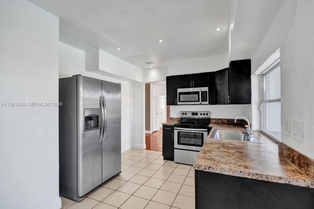 6617 Dahlia Dr, Miramar, FL 33023 Photo