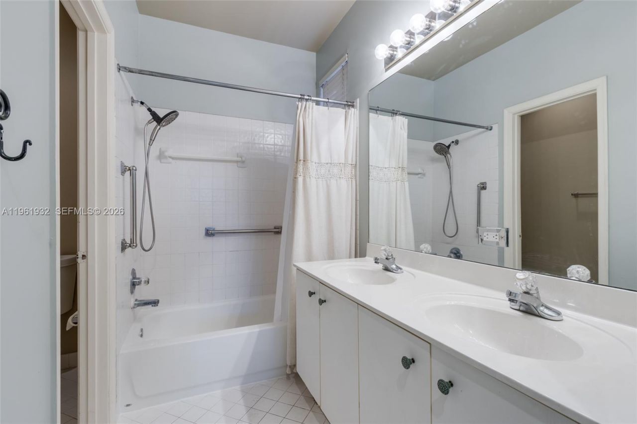 1280 Majesty Ter, Weston, FL 33327 Photo