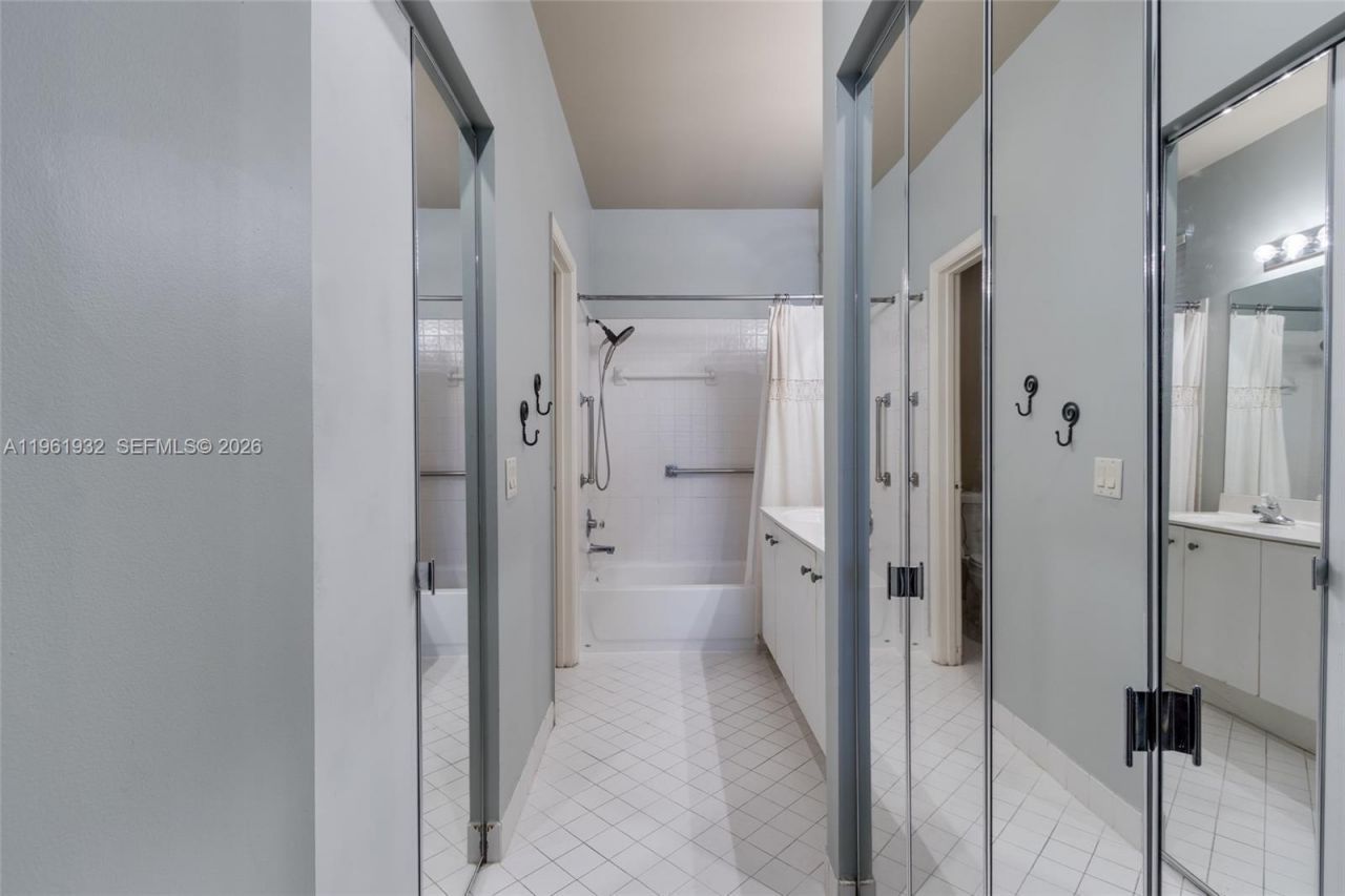 1280 Majesty Ter, Weston, FL 33327 Photo