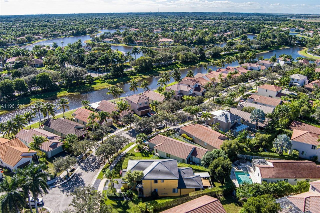 1280 Majesty Ter, Weston, FL 33327 Photo