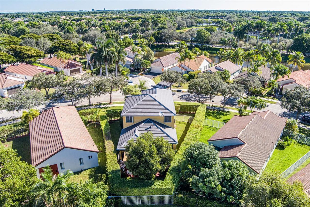 1280 Majesty Ter, Weston, FL 33327 Photo