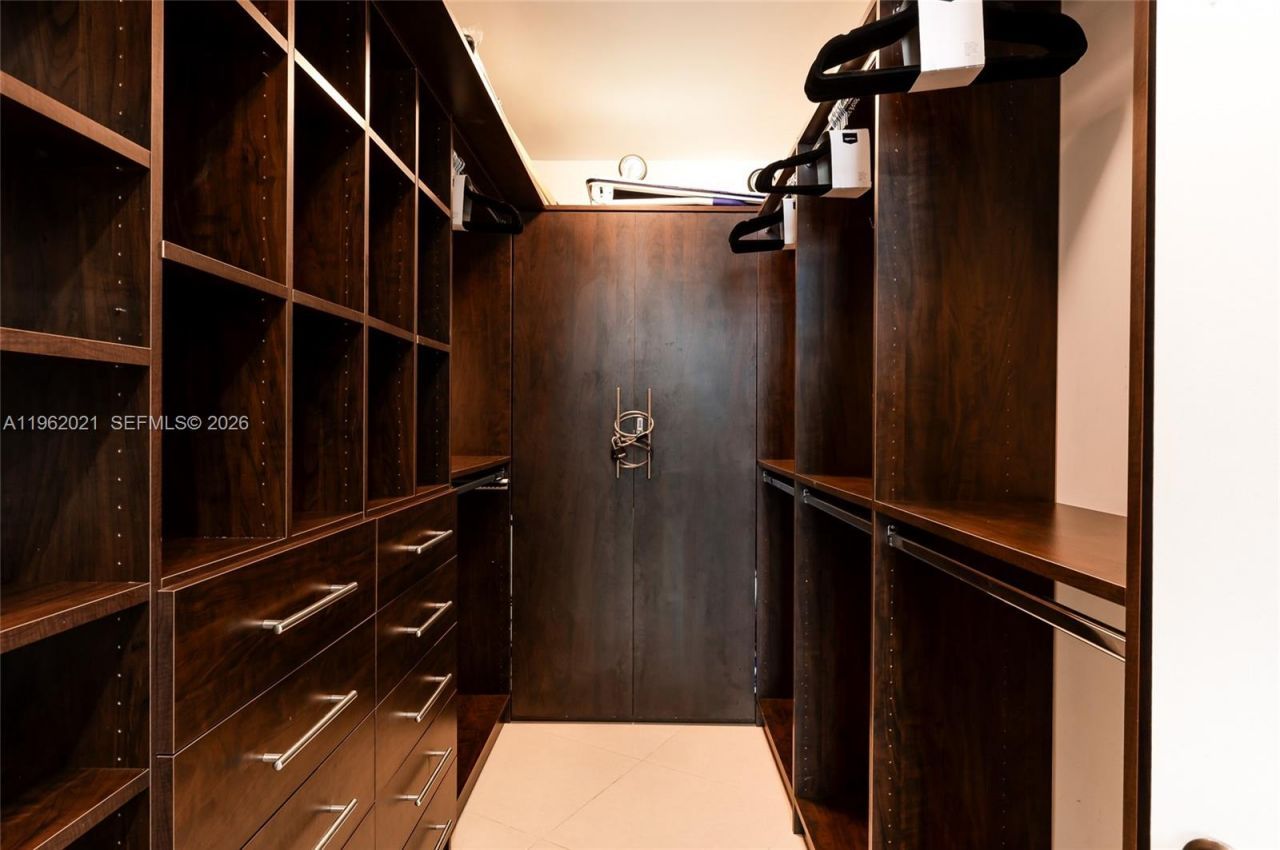 15901 Collins Ave, Unit 2303, Sunny Isles Beach, FL 33160 Photo