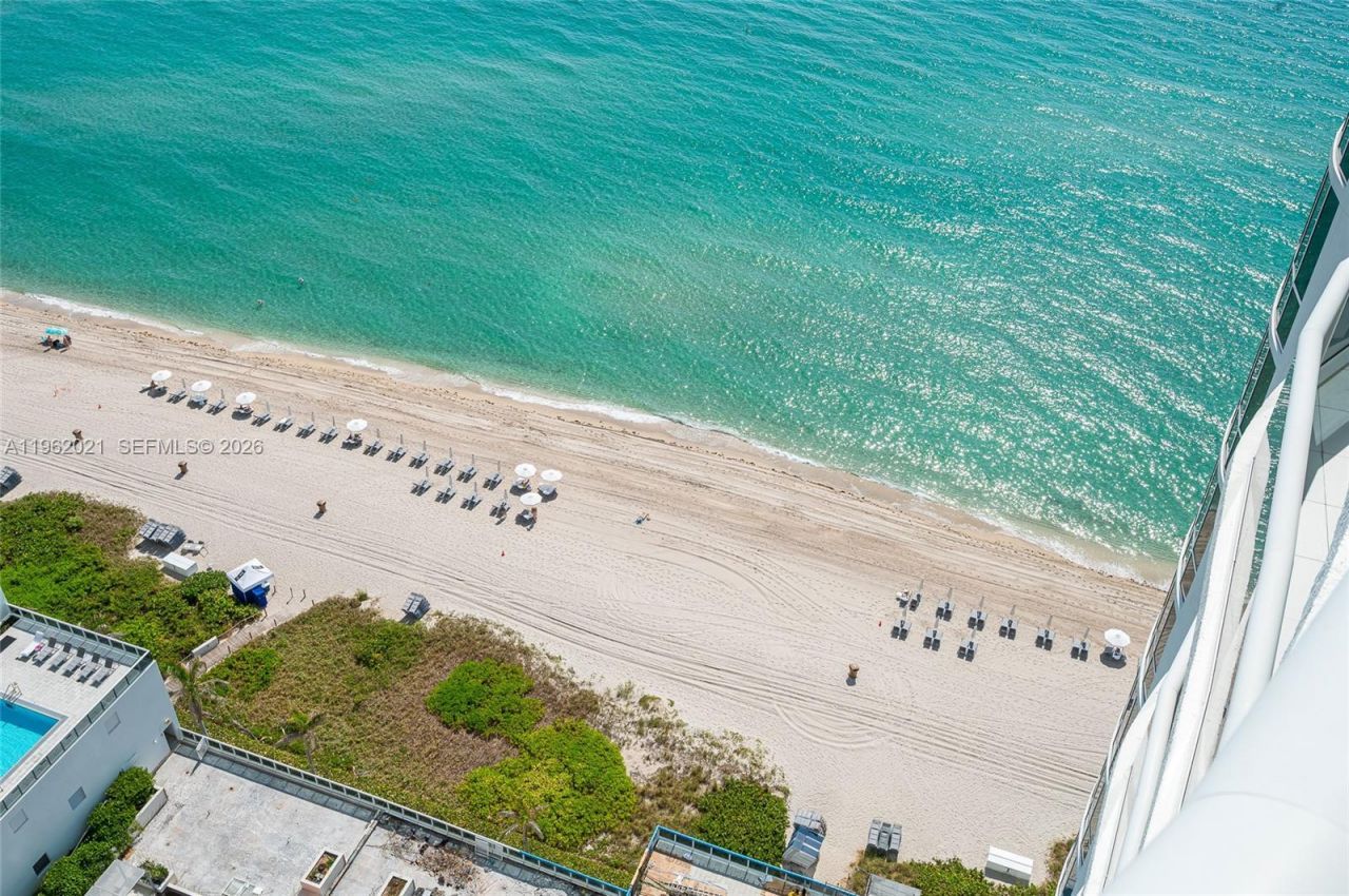 15901 Collins Ave, Unit 2303, Sunny Isles Beach, FL 33160 Photo