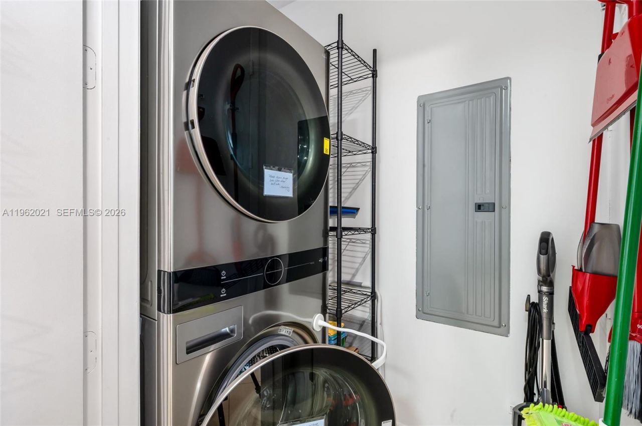 15901 Collins Ave, Unit 2303, Sunny Isles Beach, FL 33160 Photo