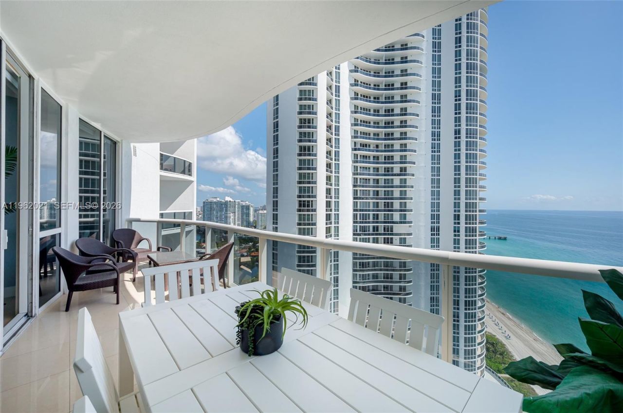 15901 Collins Ave, Unit 2303, Sunny Isles Beach, FL 33160 Photo