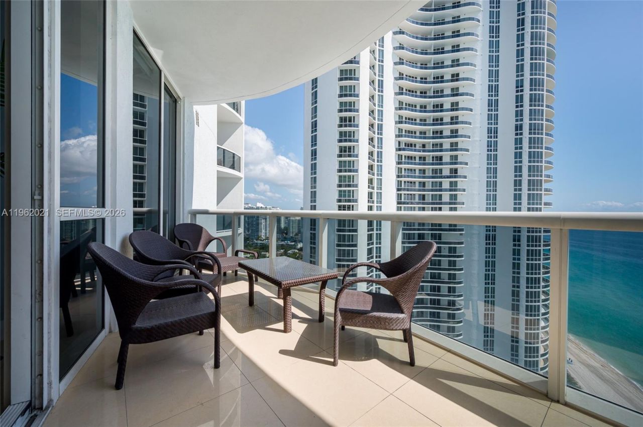 15901 Collins Ave, Unit 2303, Sunny Isles Beach, FL 33160 Photo