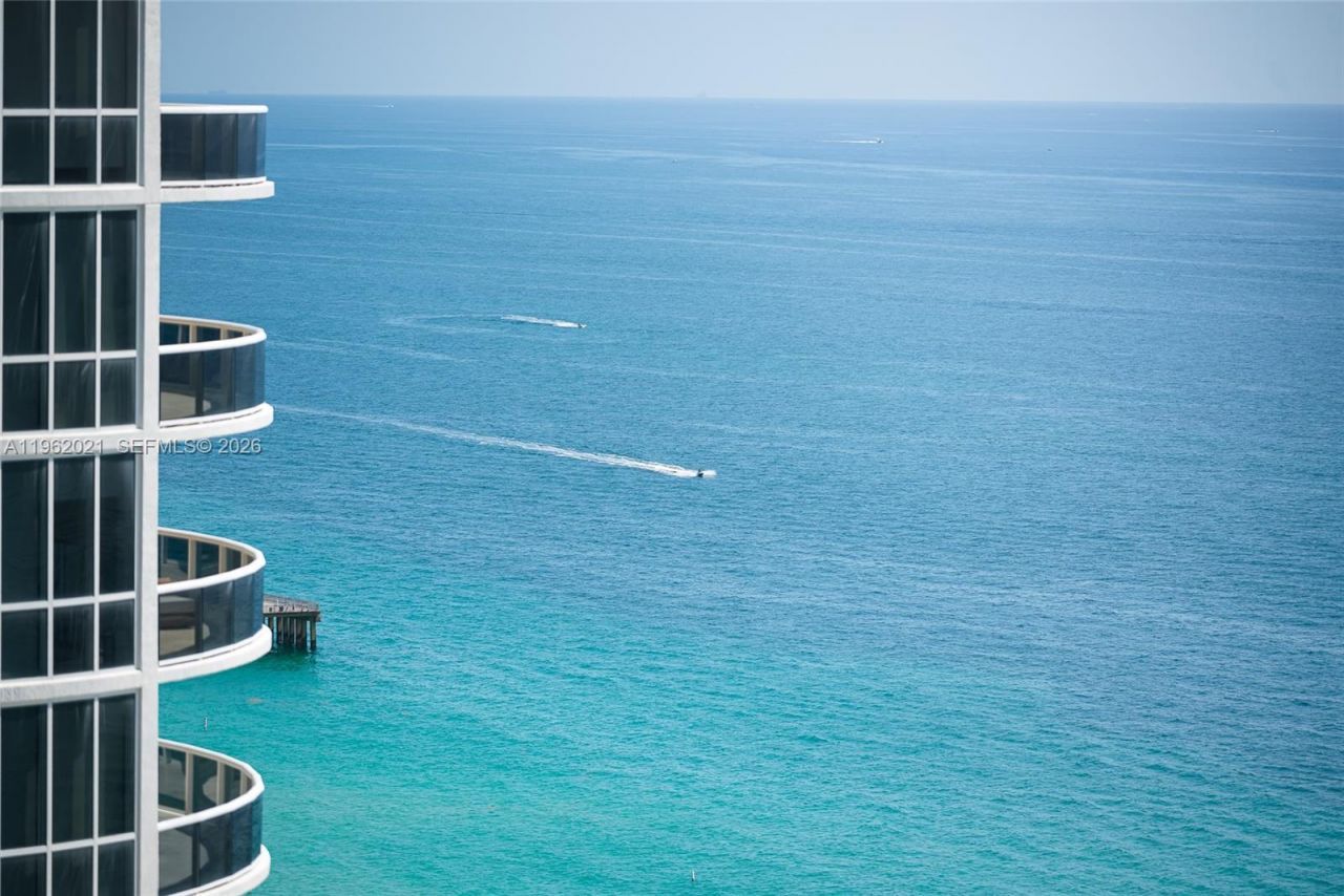 15901 Collins Ave, Unit 2303, Sunny Isles Beach, FL 33160 Photo