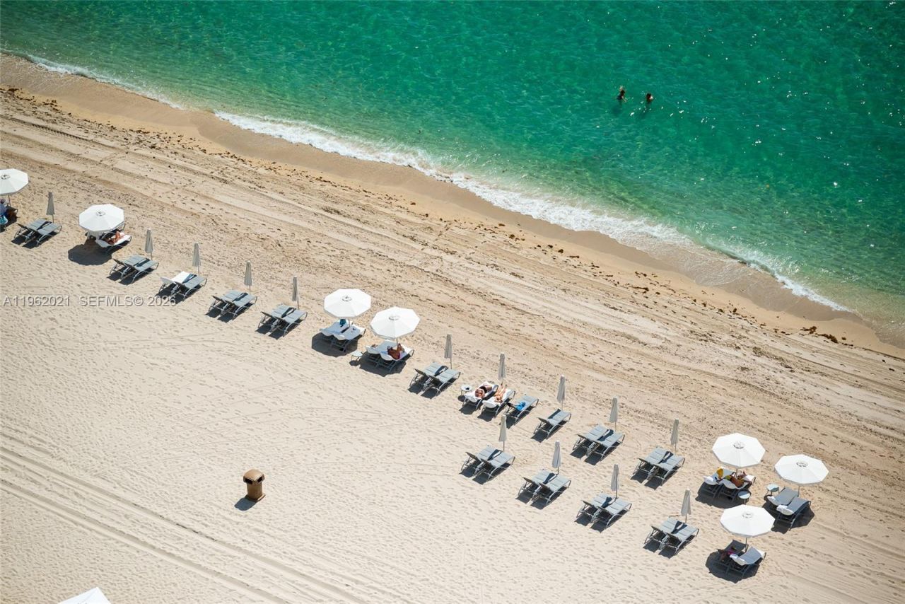 15901 Collins Ave, Unit 2303, Sunny Isles Beach, FL 33160 Photo