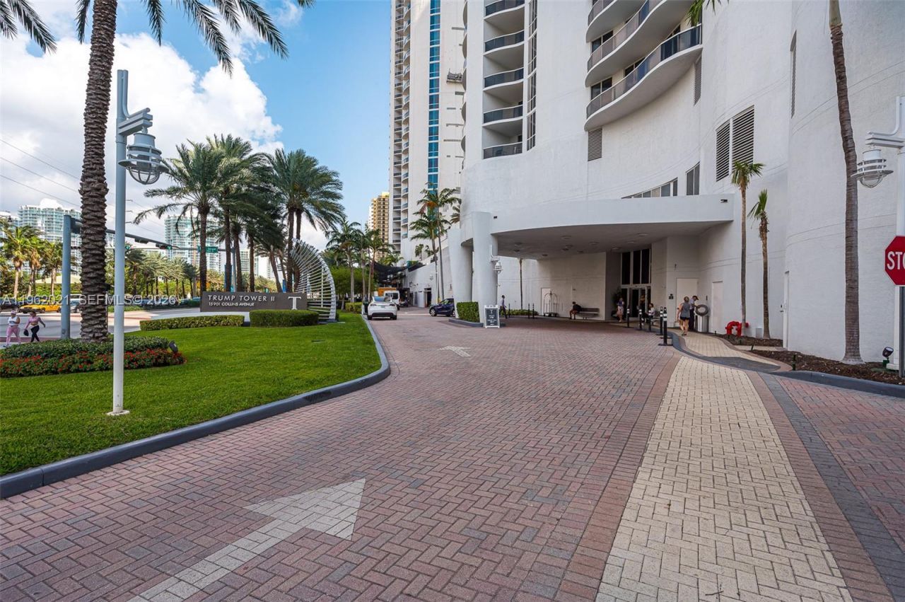 15901 Collins Ave, Unit 2303, Sunny Isles Beach, FL 33160 Photo