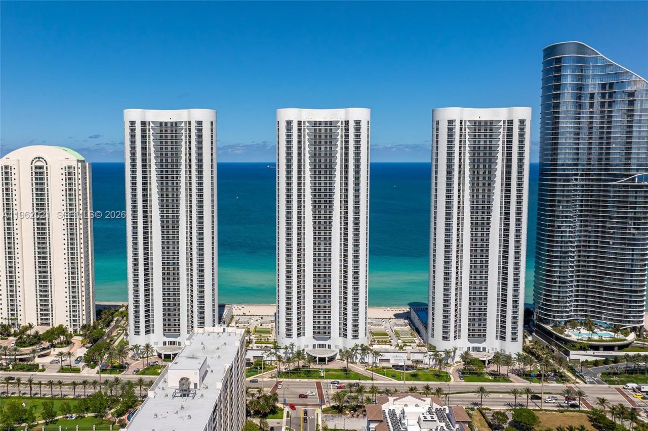 15901 Collins Ave, Unit 2303, Sunny Isles Beach, FL 33160 Photo