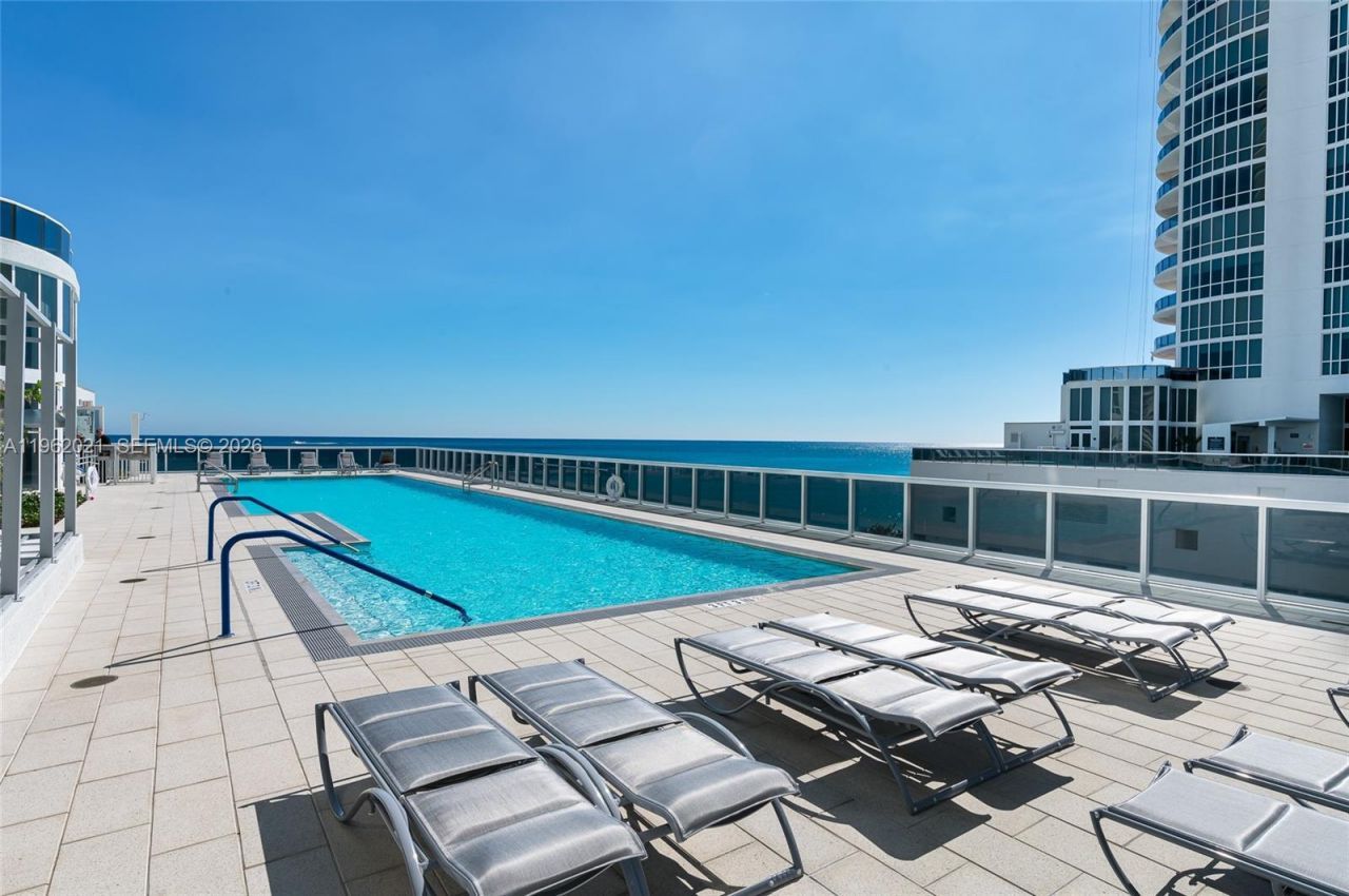 15901 Collins Ave, Unit 2303, Sunny Isles Beach, FL 33160 Photo