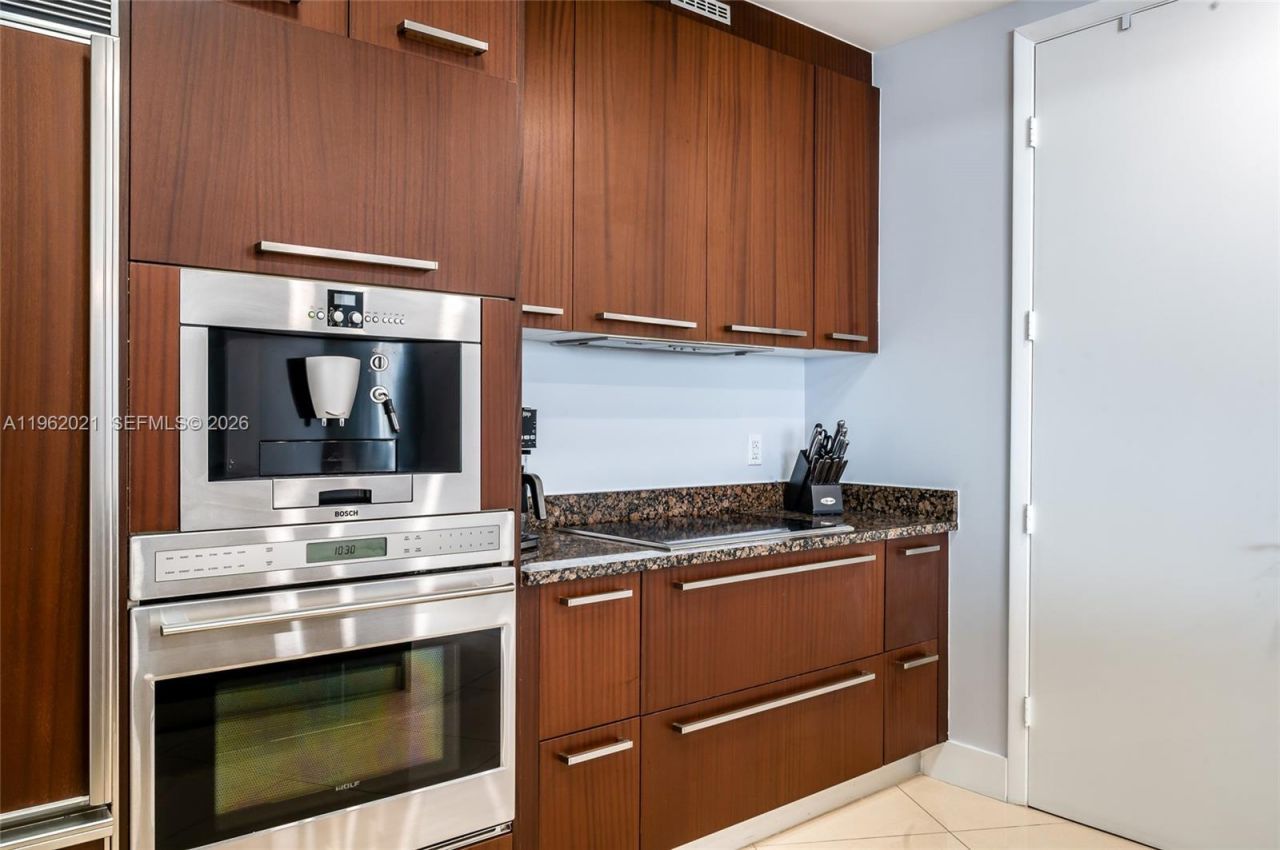 15901 Collins Ave, Unit 2303, Sunny Isles Beach, FL 33160 Photo