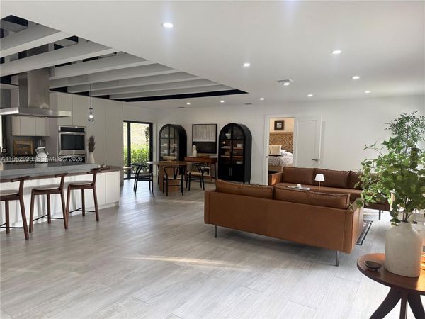 470 Petersburg Ter , Plantation, FL 33325