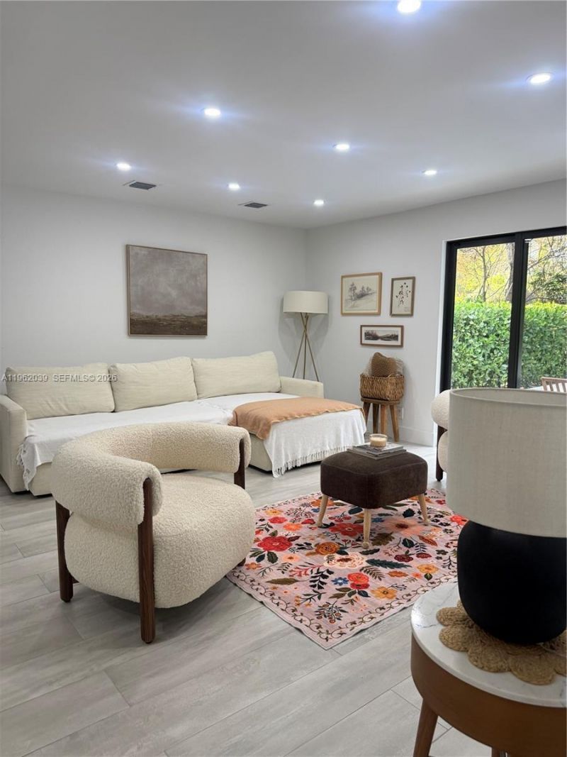 470 Petersburg Ter , Plantation, FL 33325 Photo