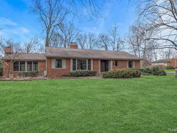 3781 LINCOLN Road, Bloomfield Twp, MI 48301