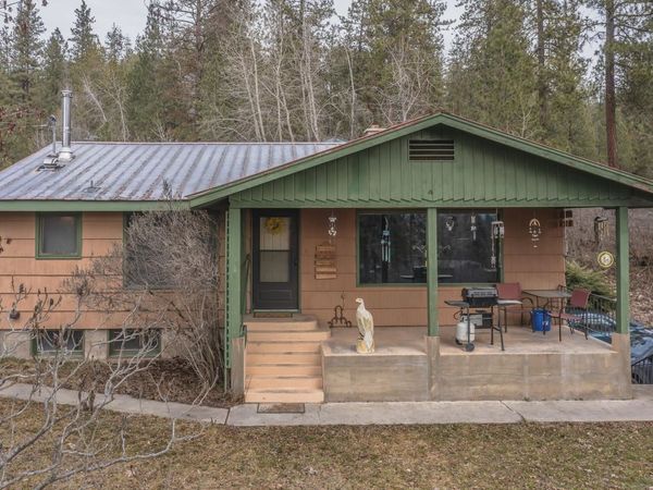 2383 Burnt Valley Rd, Chewelah, WA 99109