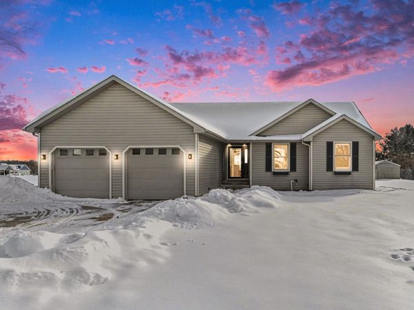 29413 Saddlebred Lane, Dowagiac, MI 49047