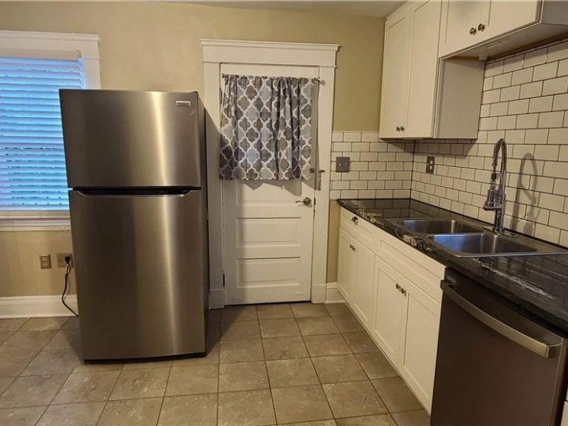 4208 John Court, Cleveland, OH 44113 Photo 10