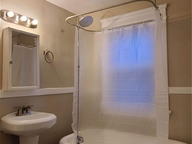 4208 John Court, Cleveland, OH 44113 Photo 13