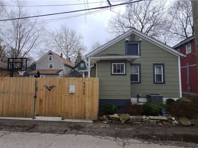 4208 John Court, Cleveland, OH 44113 Photo 16