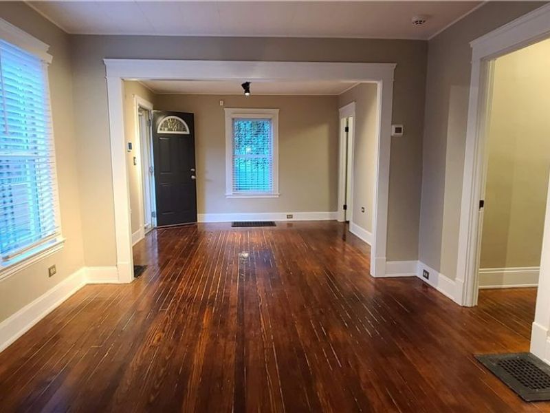 4208 John Court, Cleveland, OH 44113 Photo 6