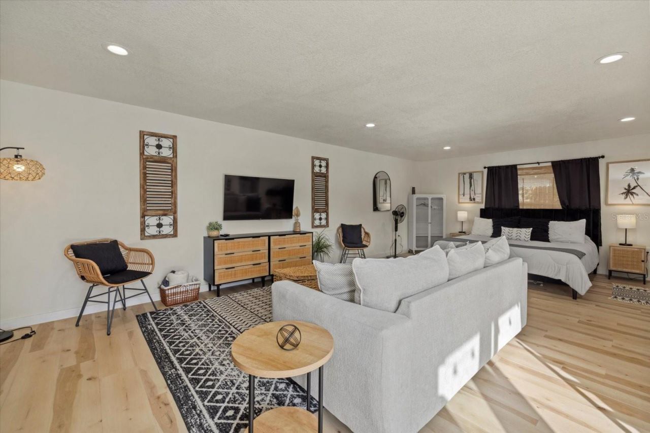 2069 Bougainvillea Street, Sarasota, FL 34239 Photo